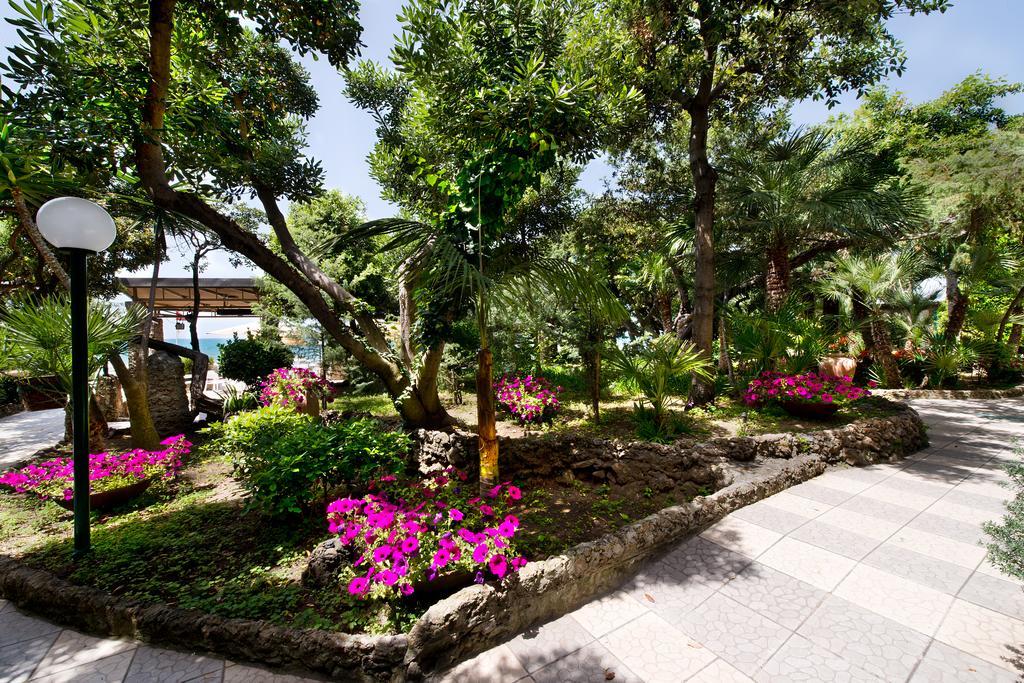 Hotel I Ginepri Marina di Castagneto Carducci Exterior photo