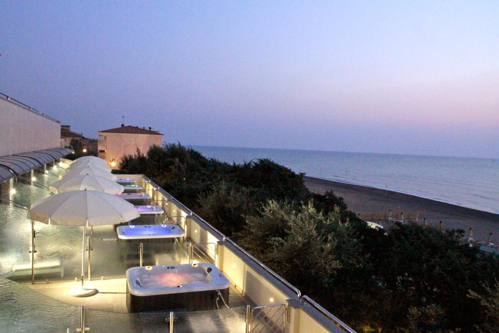 Hotel I Ginepri Marina di Castagneto Carducci Exterior photo